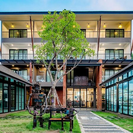 Momo Hotel Чіангмай Екстер'єр фото